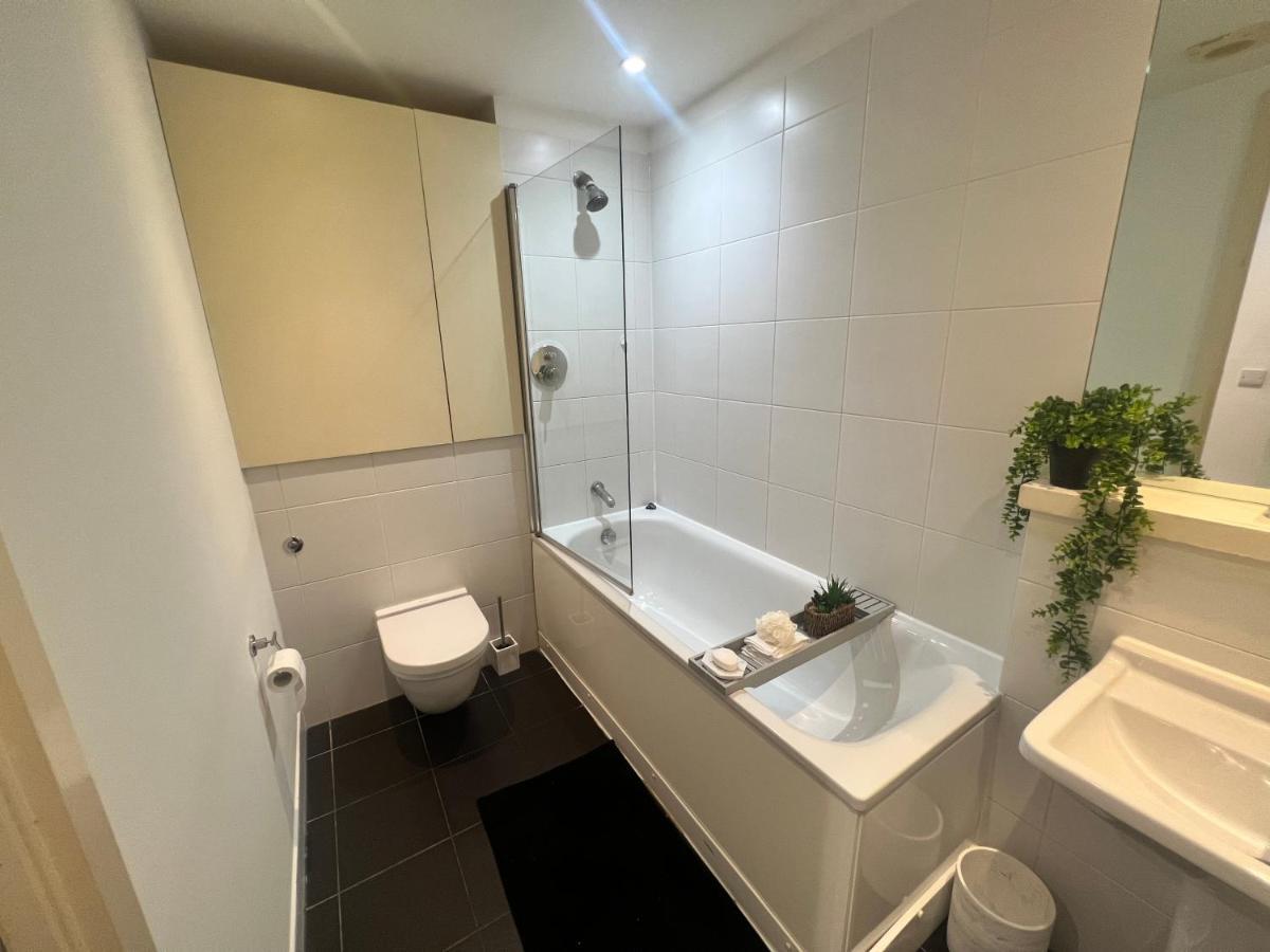 Canary Luxury Modern 1 Bedroom Apartment Londýn Exteriér fotografie